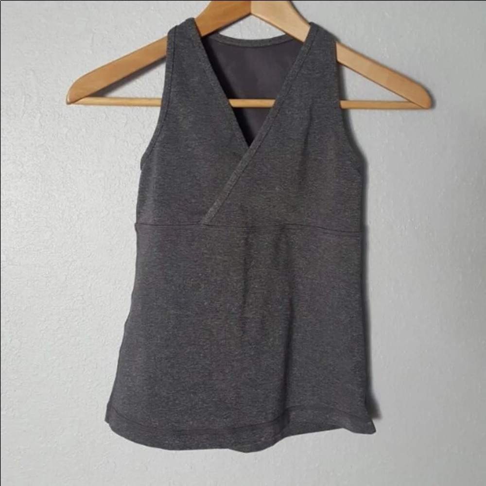 Lululemon top